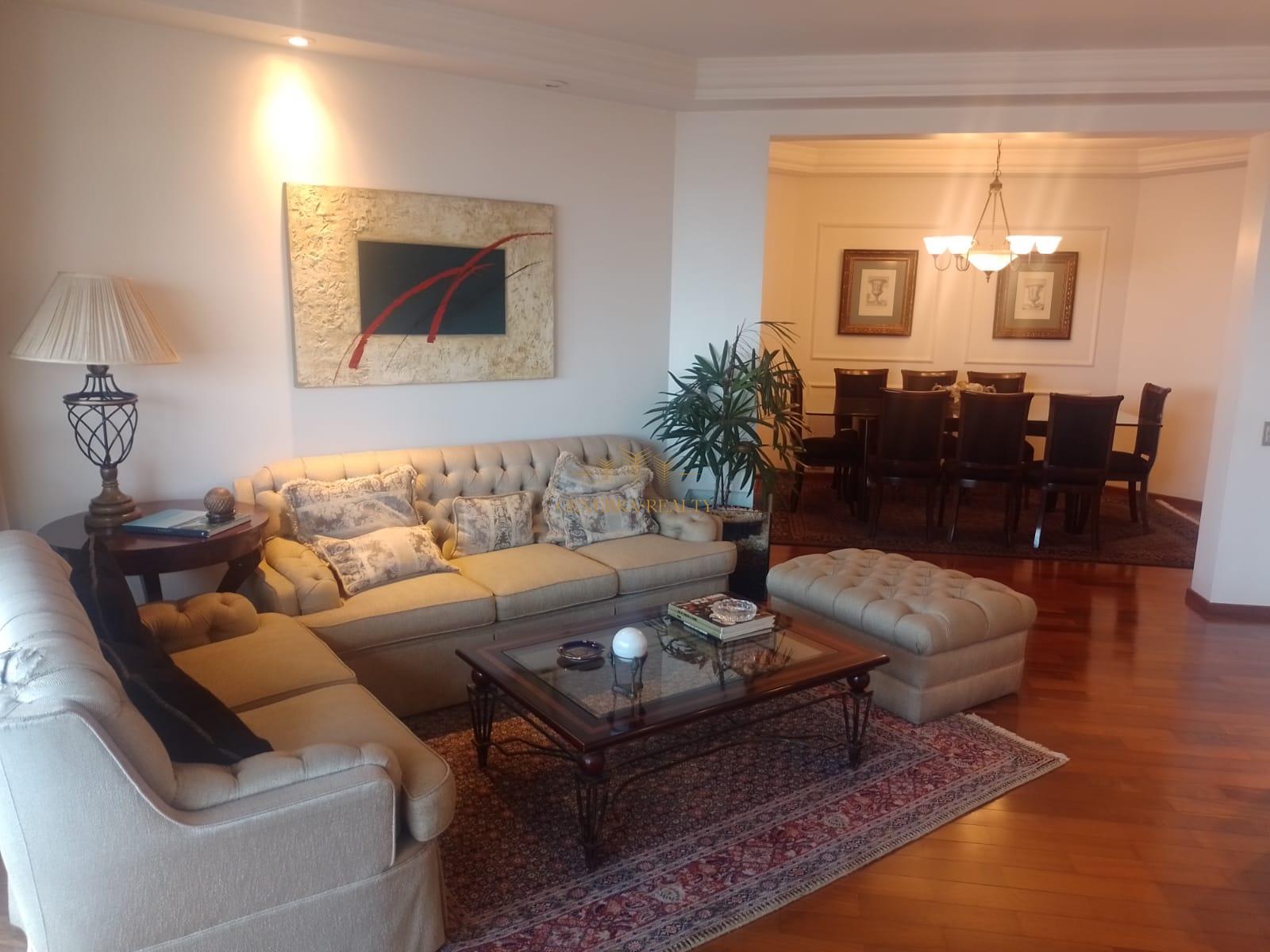 Apartamento amplo no Tatuapé